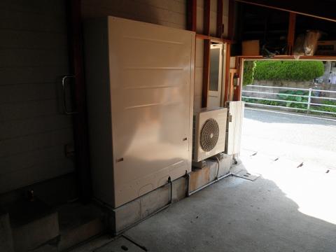 山口県下関市A様邸　エコキュート