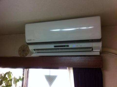 東京都渋谷区笹塚　エアコン交換工事