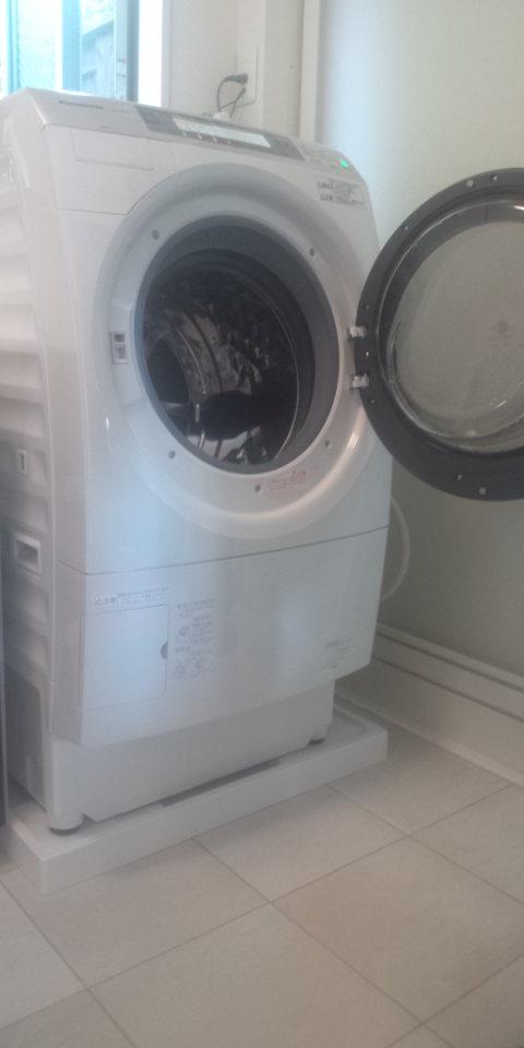 東京都世田谷区等々力にて省エネ冷蔵庫＆ドラム式洗濯機納品と地デジ工事