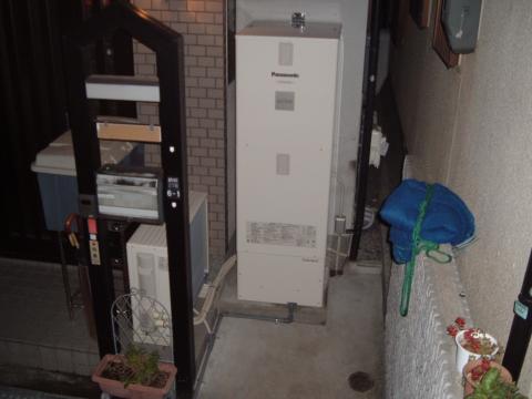 大阪府枚方市Ｔ様　エコキュート工事