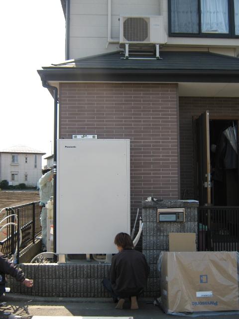 東京都日野市O様邸　エコキュート
