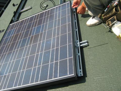 神奈川県横須賀市K様邸　太陽光発電システム（設置中）