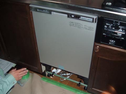 兵庫県三田市Ｈ様　食器洗い乾燥機工事