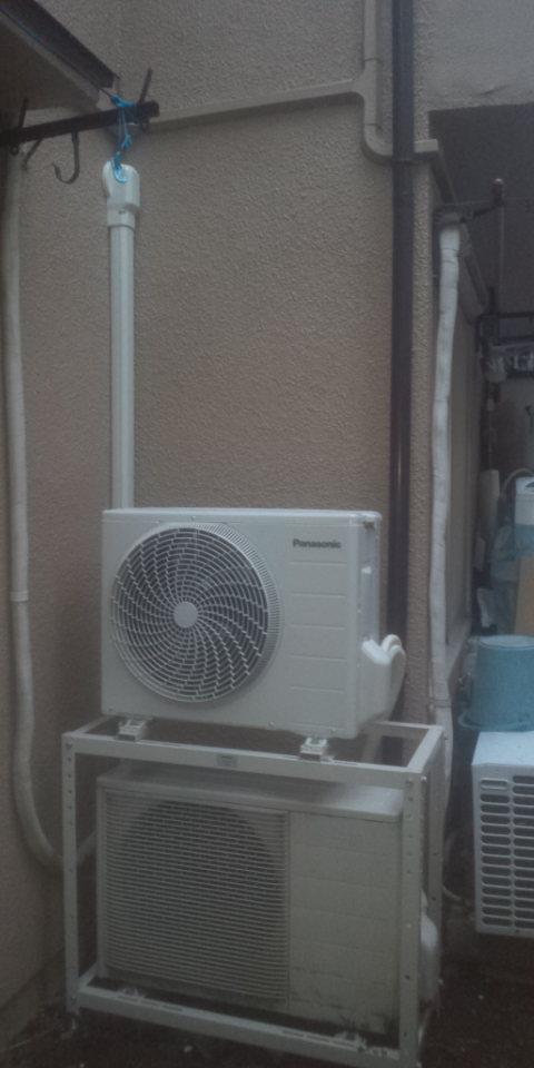 東京都杉並区和泉町にてエアコン取り付け工事