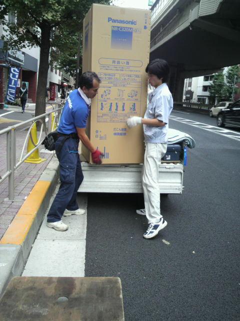 渋谷区幡ヶ谷　冷蔵庫配達