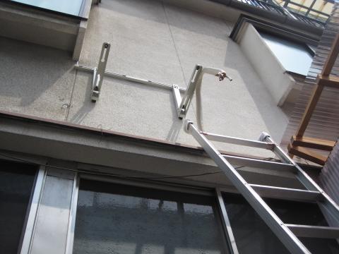 屋外機は頭の上取付【長野県長野市エコナビ・エアコン】【長野県長野市太陽光発電】【長野県長野市オール電化】エコ電化ＪＰ・街の工事屋さん【大光電気商会】