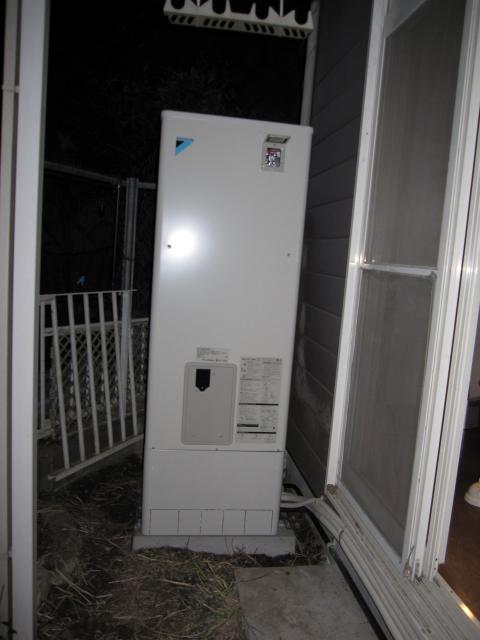 神奈川県　横浜市　ｗ様邸　エコキュート