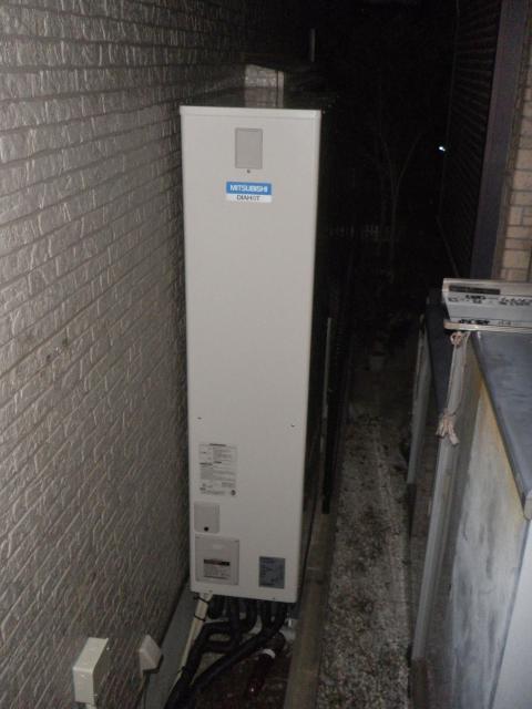 埼玉県八潮市Ｋ様邸《エコキュート設置工事》