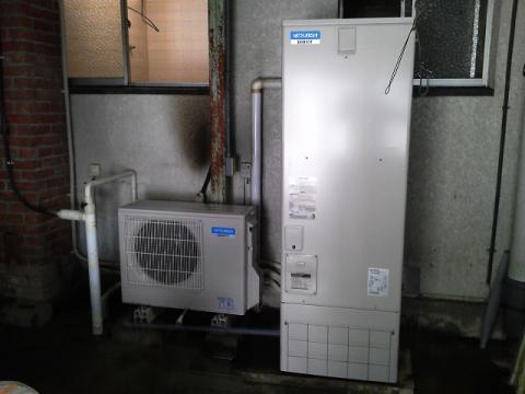 山口県防府市M様邸　エコキュート