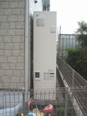 東京都清瀬市　ダイキンエコキュート設置