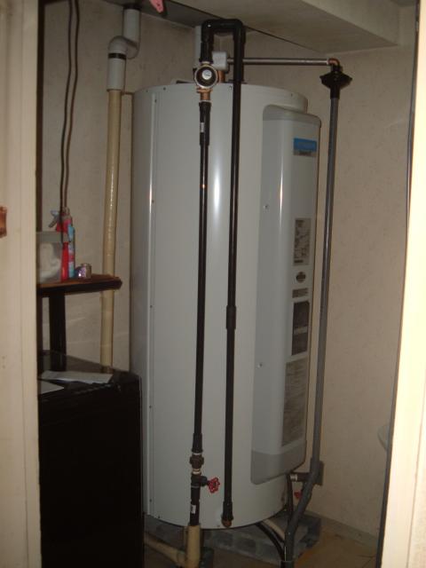 兵庫県伊丹市Ｗ様　電気温水器工事