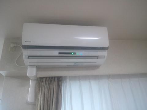 渋谷区笹塚｜お掃除ロボット機能付きエアコンの取り付け