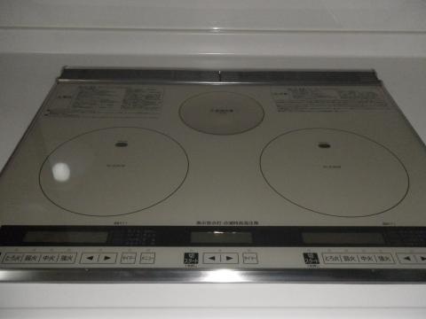 埼玉県さいたま市Ｍ様邸《ＩＨクッキングヒーター設置工事》