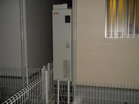 埼玉県三郷市Ｉ様邸《エコキュート設置工事》