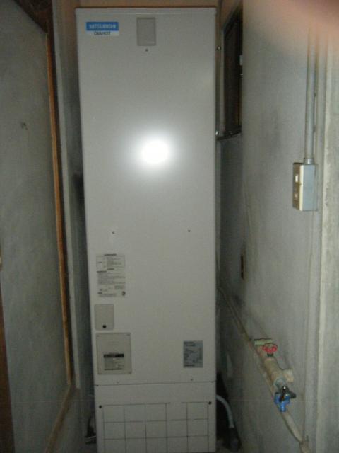 奈良県田原本町Ｍ様邸　エコキュート工事