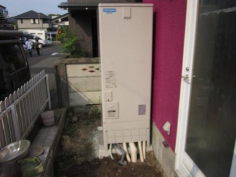神奈川県平塚市K様邸　エコキュート