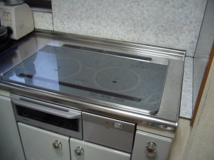 埼玉県さいたま市大宮区三橋　飯田さま邸　 オール電化工事（エコキュート・IH）