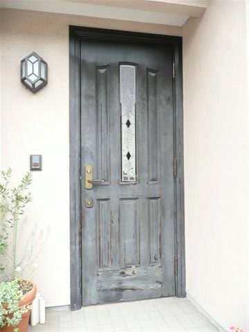 エアコンを入替えたお客様から玄関ドアリフォームの依頼（東京都多摩市）