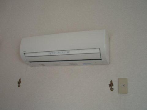 隠避配管仕様 ガス式2室マルチエアコンの入替　その4（東京都中野区）