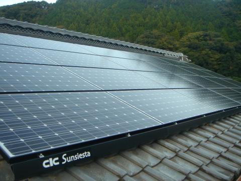 島田市　Ｓ様邸太陽光工事致しました。