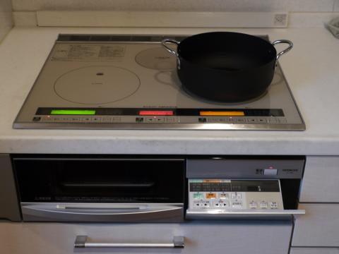 埼玉県吉川市Ｉ様邸《IHクッキングヒーター設置工事》
