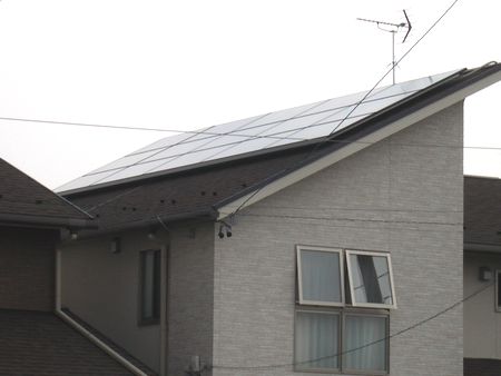愛知県小牧市　長州太陽光発電システム　HIT設置