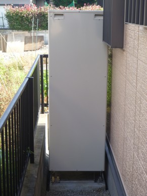 埼玉県 さいたま市見沼区春岡　Kさま邸　エコキュート設置工事