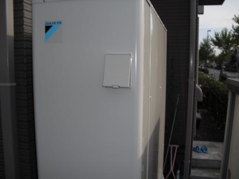 埼玉県吉川市　Ｋ様邸　ダイキン薄型ＥＣＯ