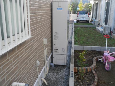 埼玉県春日部市Ｎ様邸《エコキュート設置工事》