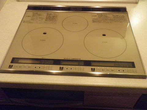 埼玉県越谷市Ｉ様邸《IHクッキングヒーター設置工事》