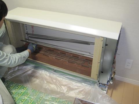 ていねいに積みます【長野県長野市蓄熱暖房器工事】【長野県長野市電気工事】【長野県長野市オール電化工事】【長野県長野市太陽光発電工事】エコ電化ＪＰ【大光電気商会】