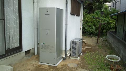 大阪府東大阪市I様　エコキュート工事