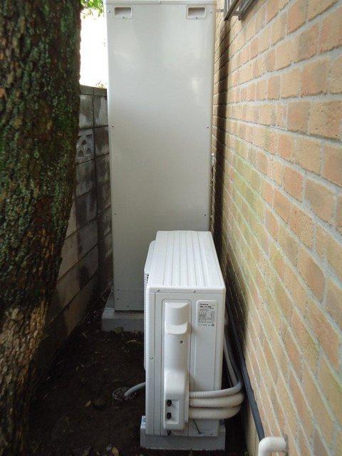 東京都福生市S様邸　エコキュート