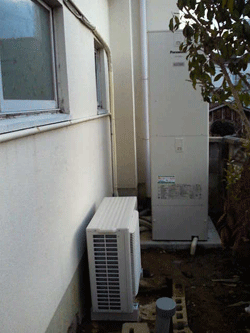 堺市南区でパナソニック　エコキュートの設置工事