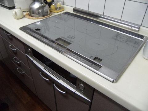 静岡県静岡市W様邸　IHクッキングヒーター