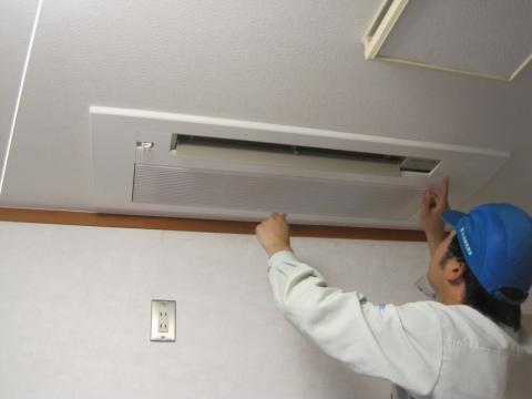 天井から温風です！【長野県長野市エコナビエアコン工事】【長野県長野市太陽光発電工事】【長野県長野市オール電化工事】エコ電化ＪＰ・街の工事屋さん【大光電気商会】