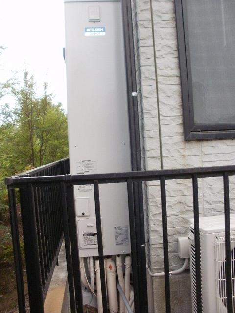 東京都立川市O様邸　エコキュート