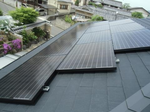 京田辺市・石井さま邸宅【東芝/太陽光発電モジュール】施工完了
