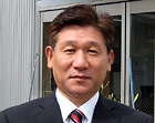「太陽光発電おまかせ隊」の隊長です。