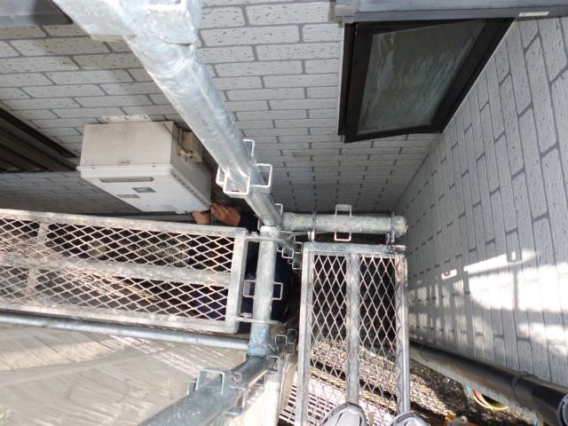 ガス給湯器の撤去に取り掛かり!