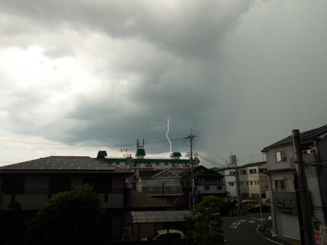 本日、18時過ぎの稲光