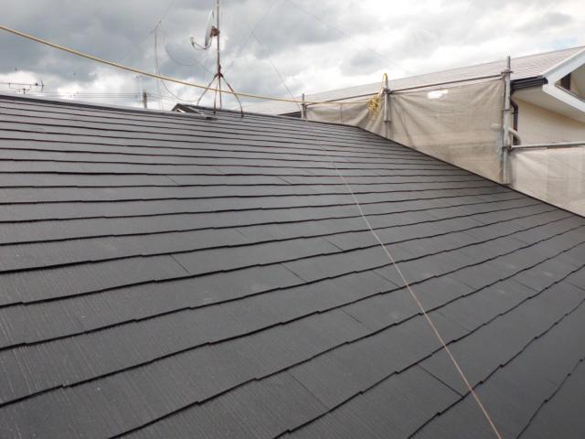 屋根前面の下地塗装
