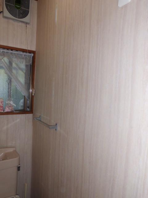 W.C壁紙の張り替え