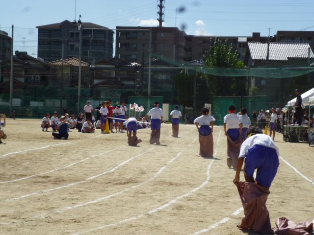 ハチマキの色=桃色組・中1三男!