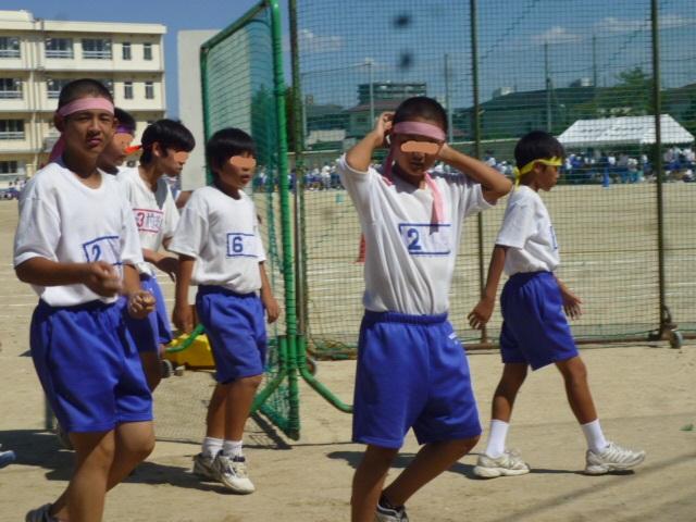 男子(中1)競技後の退場　←お疲れさん!