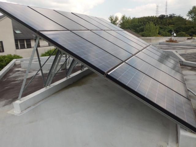 陸屋根・【太陽光発電システム】異常なく!