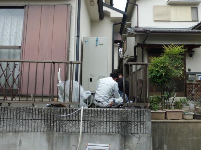 配線・配管等の連結作業開始!