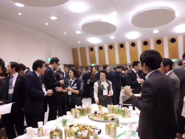 立食しながらの大名刺交換交流会