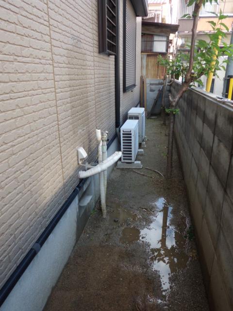 前日の雨天で・・・雨水残です。
