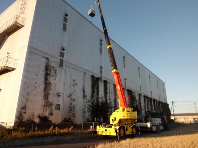 クレーン車の稼動作業